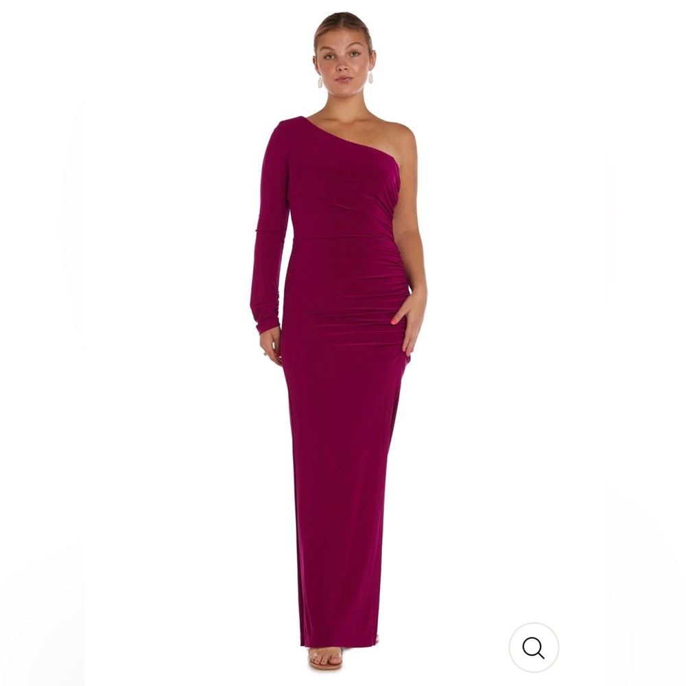 Long sleeve evening gown, Magenta. Size 18 W